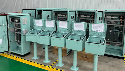 Cutie de control electric marin
